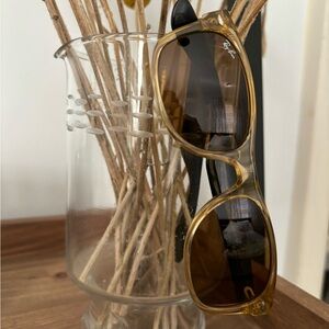 RAY-BAN
RB2132 New Wayfarer Bicolor